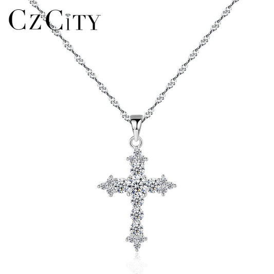 Collar de cruz de plata de ley con fe radiante
